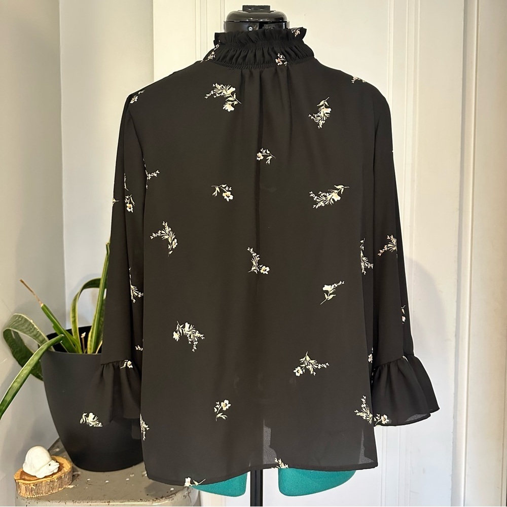 CeCe Black Shear Floral Ruffle-Neck Blouse